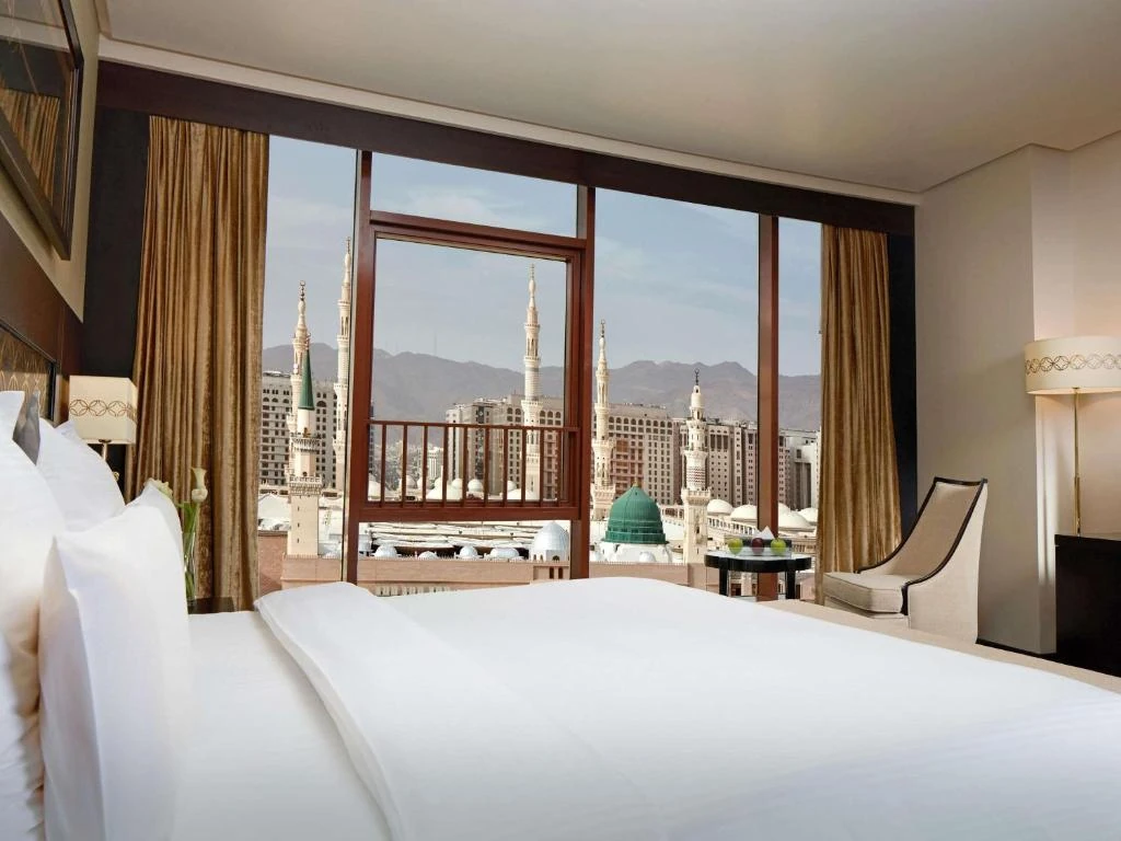 Room view towards the Green Dome